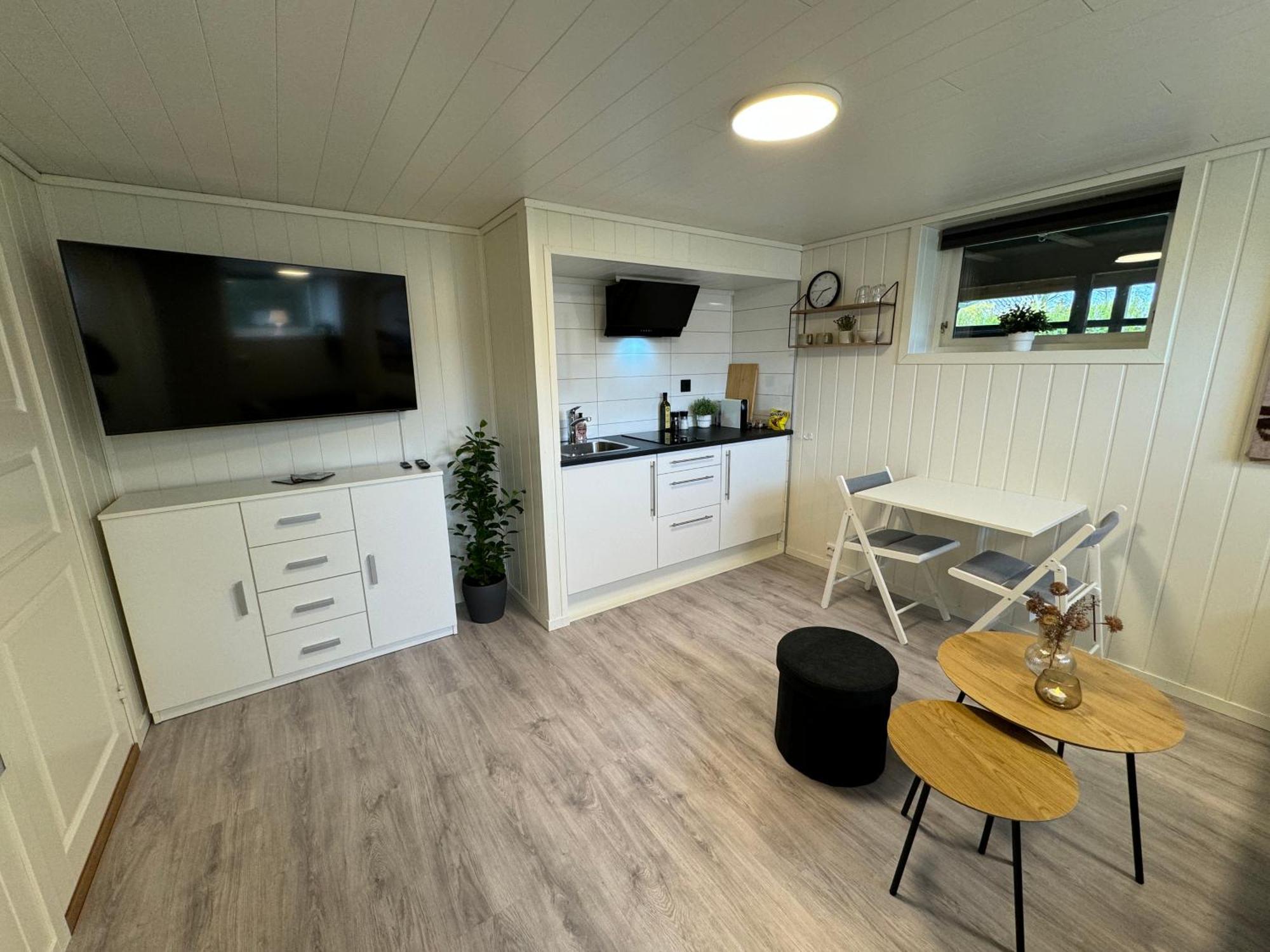 Mini Apartment In Centre Of Jørpeland Buitenkant foto